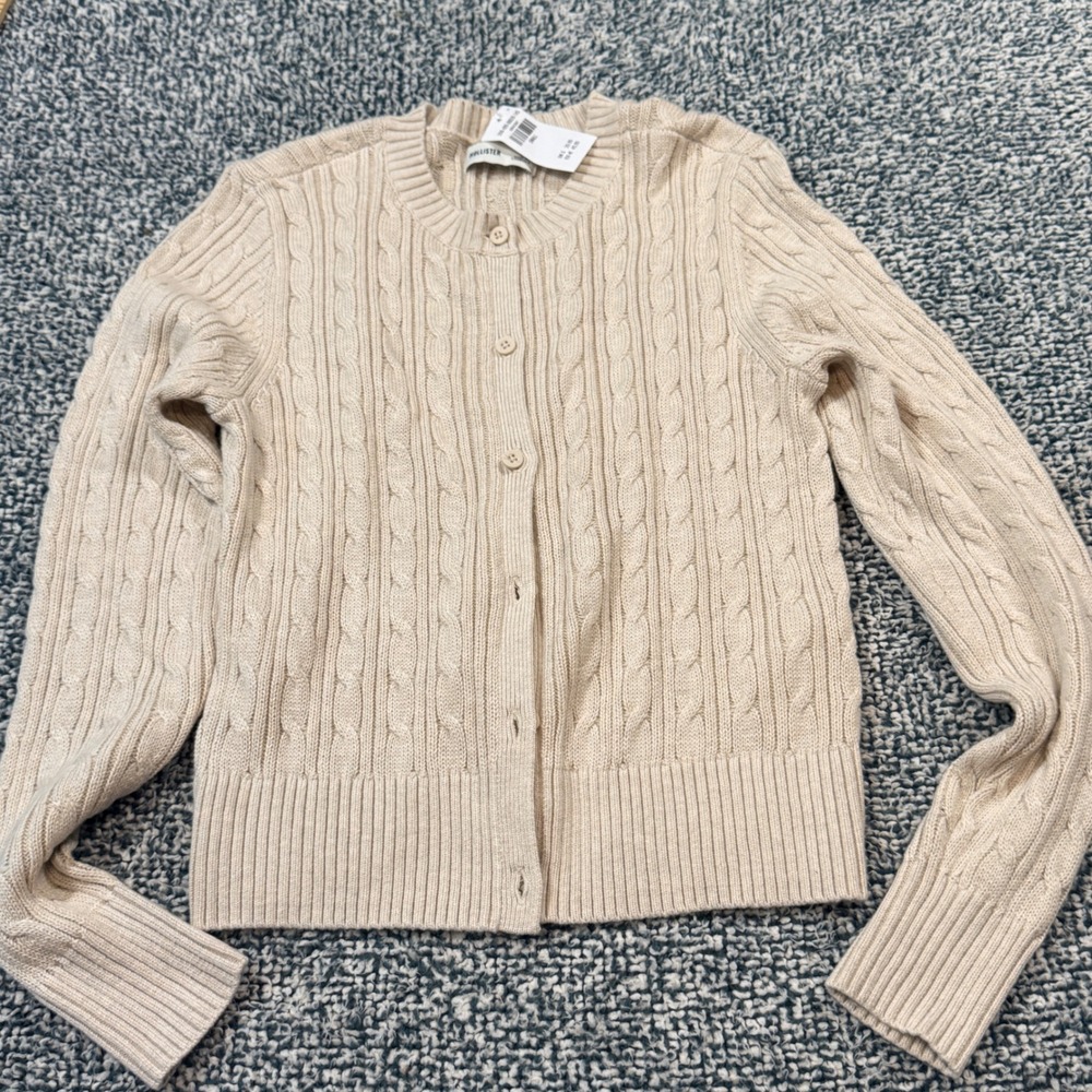 Hollister Womens Cable Knit Cardigan Sweater Cream Beige Small NWT